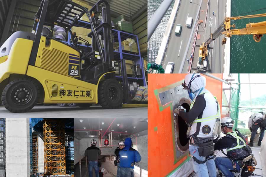作業風景の集合写真